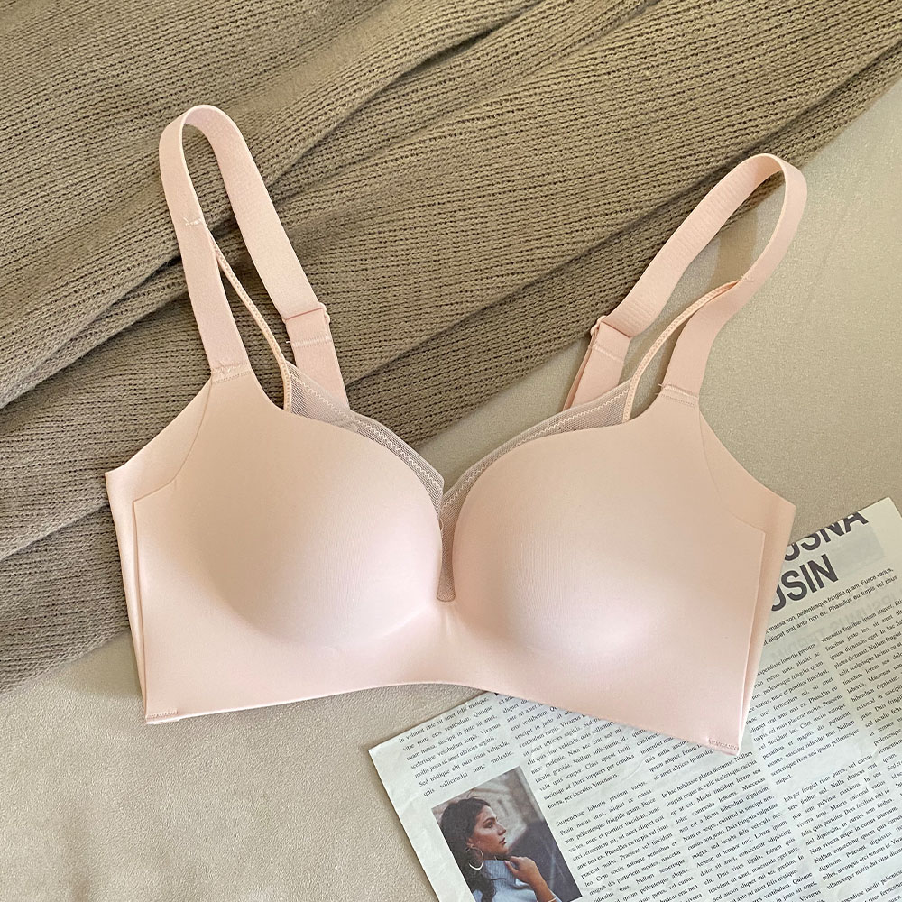 AA027762爆乳集中無痕小心機內衣